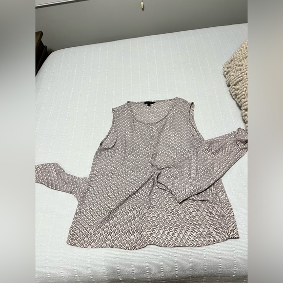 Banana republic tie front blouse large - Picture 3 of 3